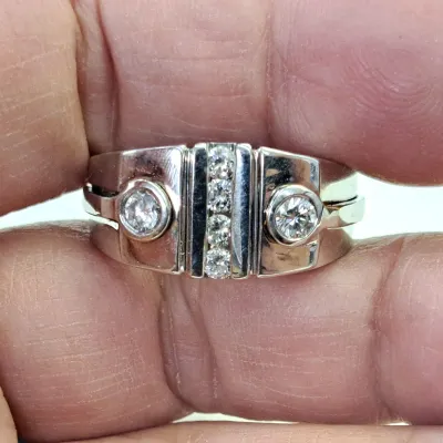 Sale Photo Thumbnail #571