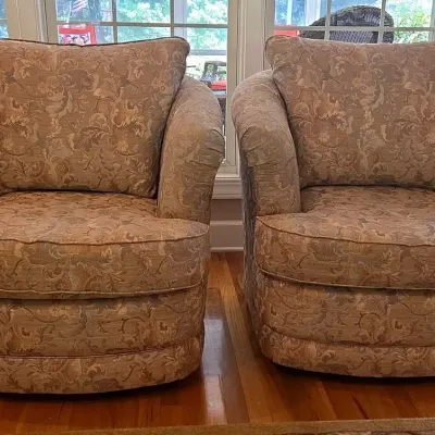 La-Z-Boy Swivel Club Chairs with Floral Upholstery