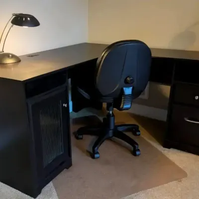 L-Shaped Office Desk with Chair, Lamps & Floor Mat