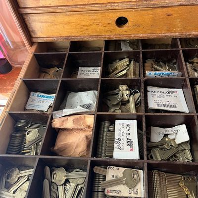 Estate sale photo