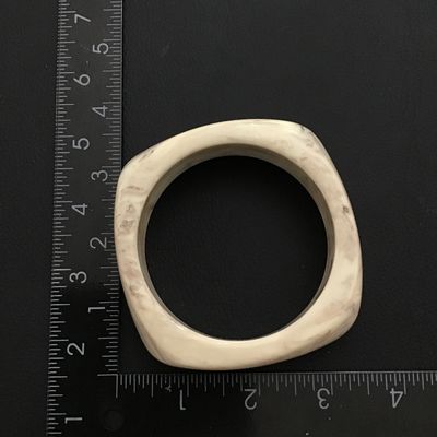 Very nice vintage bangle bracelet