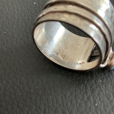 Vintage Silpada hammered silver spinner ring with faux opal
