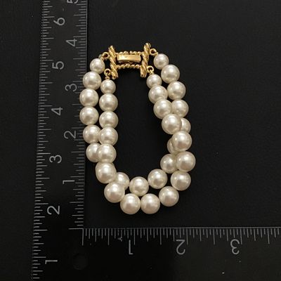 Vintage faux pearl gold tone bracelet