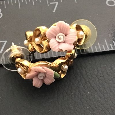 Avon Vintage Rose Earrings