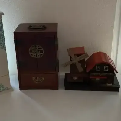 4 Jewelry Boxes