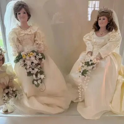 Porcelain Royal Wedding Dolls Of Princesses Diana & Sarah & Flower Girl with Acrylic Box