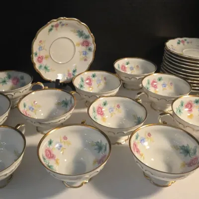 Edelstein Bavaria Maria-Theresia Dresden Garland Tea & Saucer Set