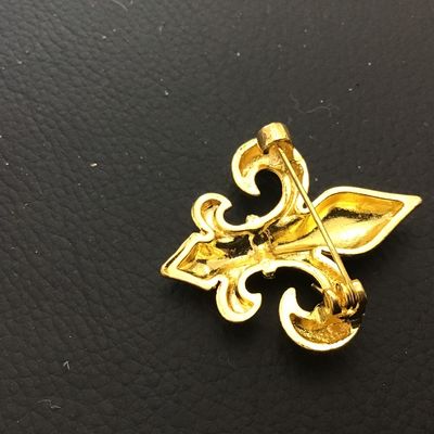 Fluer De Lis Pin