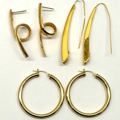 Sale Photo Thumbnail #16: Gold Earrings 