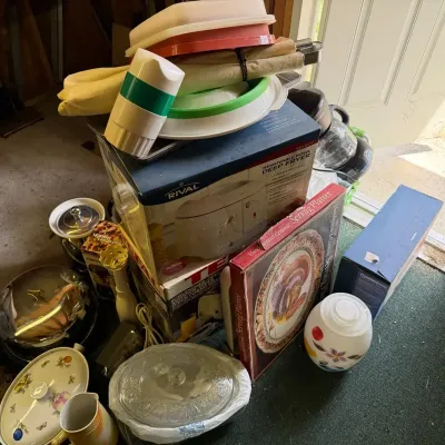 Lot of Kitchen Goods