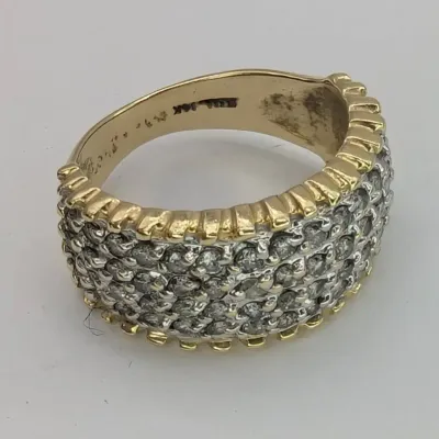 14K Gold & Diamond Cluster Ring....Sz 6