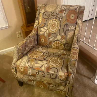 Sale Photo Thumbnail #70