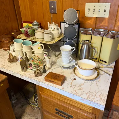 Estate sale photo