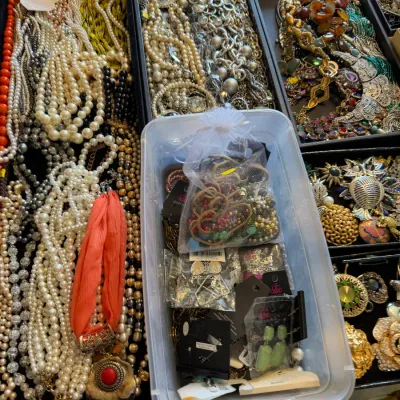 Sale Photo Thumbnail #24
