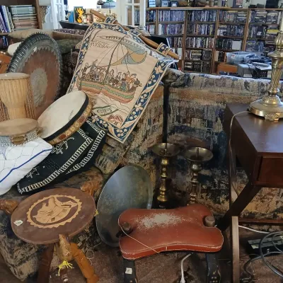 Sale Photo Thumbnail #15: Vintage  dromedary saddle stool. Musical instruments,  tapestries 