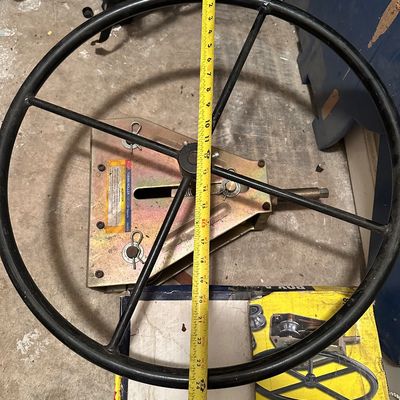 Pittsburgh 99736 Manual Tubing Roller with 24½” Handwheel & Assorted Dies