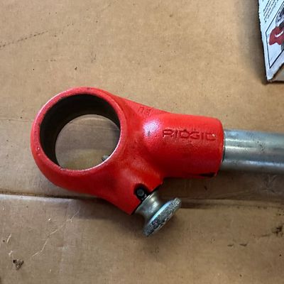 RIDGID 00-R Ratchet Pipe Threader Set – 1/2” & 1” NPT Die Heads