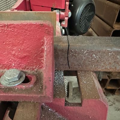 Central Machinery Horizontal/Vertical Metal-Cutting Band Saw with Stand