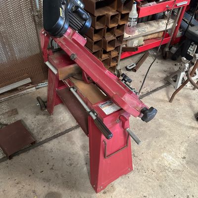 Central Machinery Horizontal/Vertical Metal-Cutting Band Saw with Stand