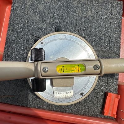 David White Meridian L6-20A Optical Level Surveying Kit with Tripod, Grade Rod & Case