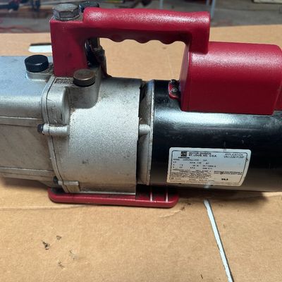 Robinair VacuMaster 15600 HVAC Vacuum Pump with Yellow Jacket Manifold Gauges