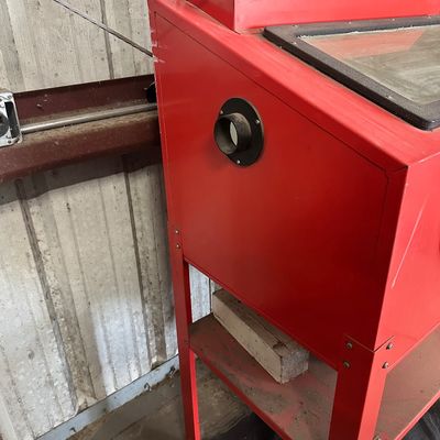 Central Pneumatic 93608 Floor-Standing Abrasive Blast Cabinet with Gun & Light