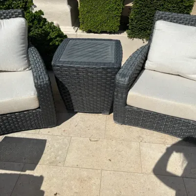Sale Photo Thumbnail #99: Lane venture chair table set