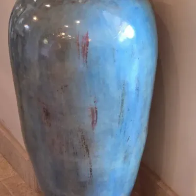Sale Photo Thumbnail #40: Glazed pot