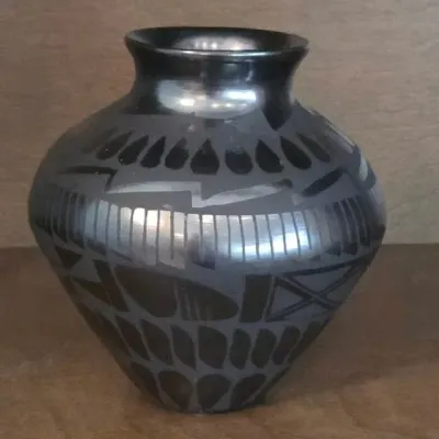 Sale Photo Thumbnail #29: Mata ortiz pot signed