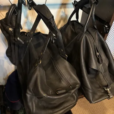 Sale Photo Thumbnail #97: Leather travel bags