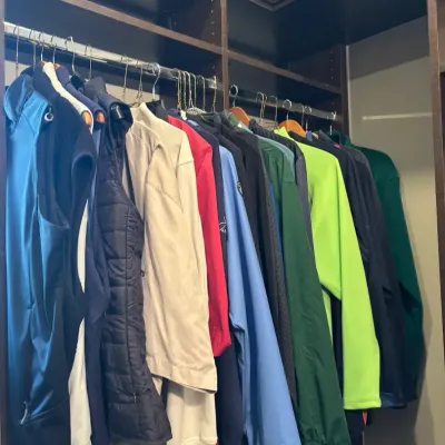 Sale Photo Thumbnail #87: Men s vests jackets pullovers