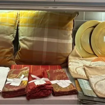 Sale Photo Thumbnail #77: Pottery barn wlm sonoma