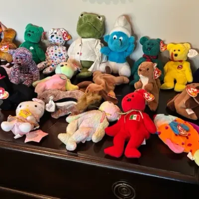 Sale Photo Thumbnail #117: Beanie babies with tags