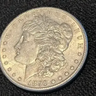 Sale Photo Thumbnail #27: Morgan silver peace eisenhower