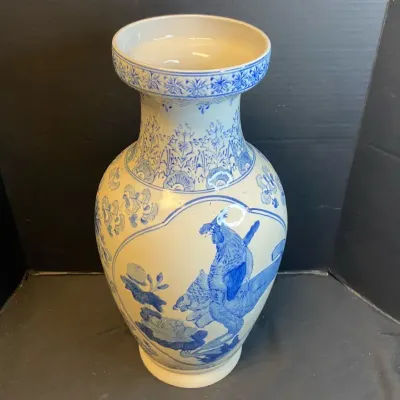 18” Chinese Blue & White Porcelain Floor Vase