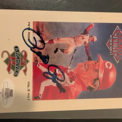 Autographed Pete Rose Legends Sports Memorabilia Magazine (Vol5No.1January/February 1992) Post Card