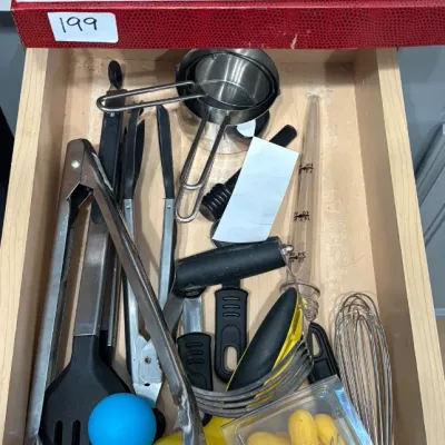 Sale Photo Thumbnail #262