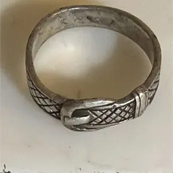 Sterling silver ring belt buckle. 3.41 g ring size 8 1/2 Sterling silver 925