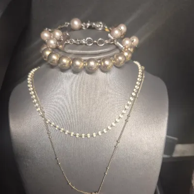 Lot gold tone 3 Necklaces & 3 Bracelets [ 6 PCs.]