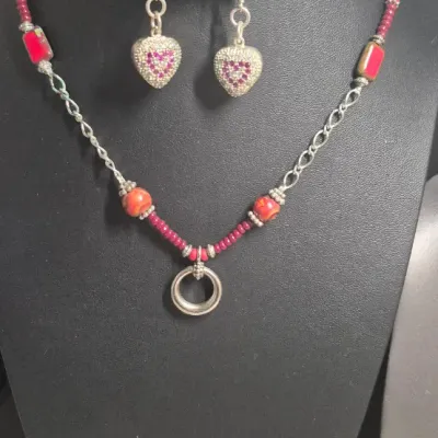 Vintage Beaded "Ring" Necklace w/ square glass stones & Heart Earrings