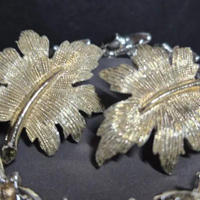 Vintage Coro Leaf Shiny Iridescent Rhinestone Silver Bracelet 7” & Emmons Earrings