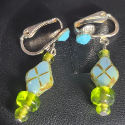 Stunning SET of turquoise inspired : Necklace / Bracelet / Earrings