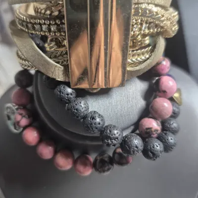 Vintage lot 5 Necklaces & 3 Bracelets
