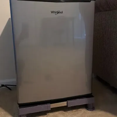 Mini Fridge 
