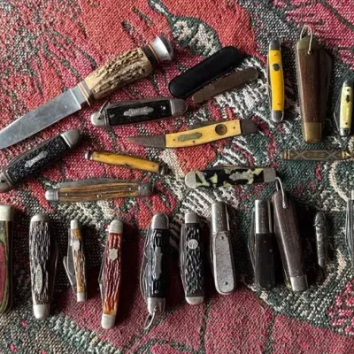 Lot Of Pocket Knives 3