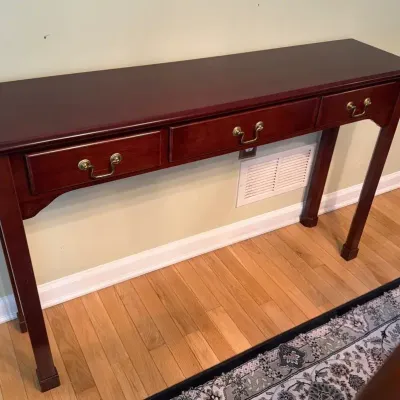Bombay Company Console Table 