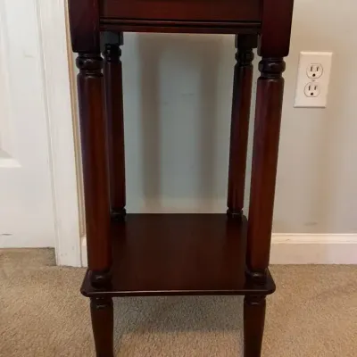Accent Table
