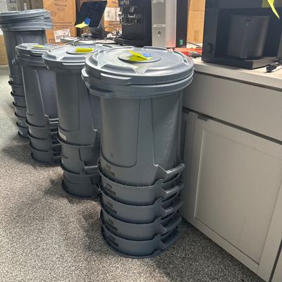 110 - Five 20 Gallon Containers