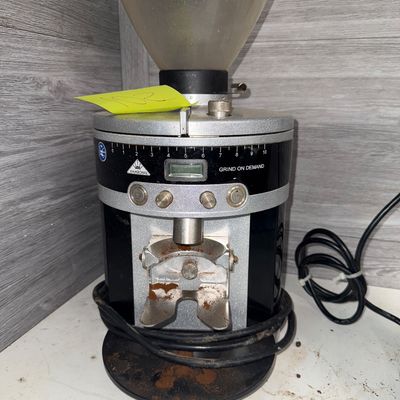 105 - Mahlkönig Grinder