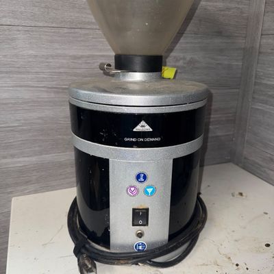 105 - Mahlkönig Grinder